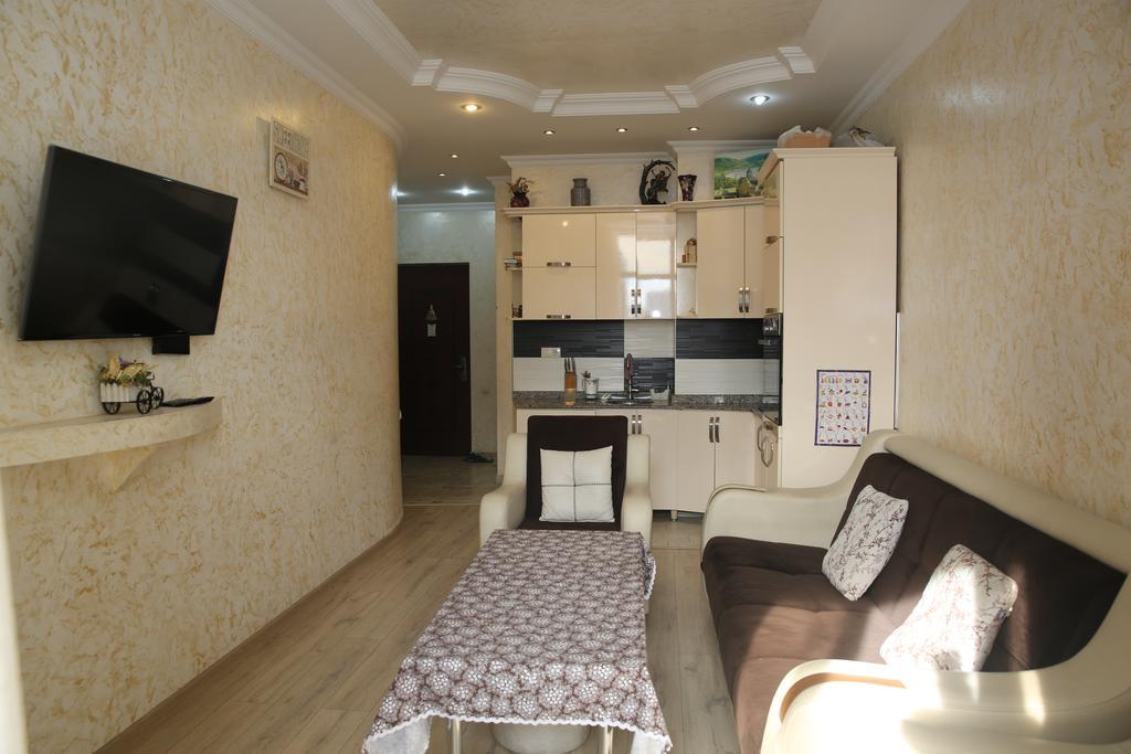 Tamuna Apartment Batumi Exterior photo